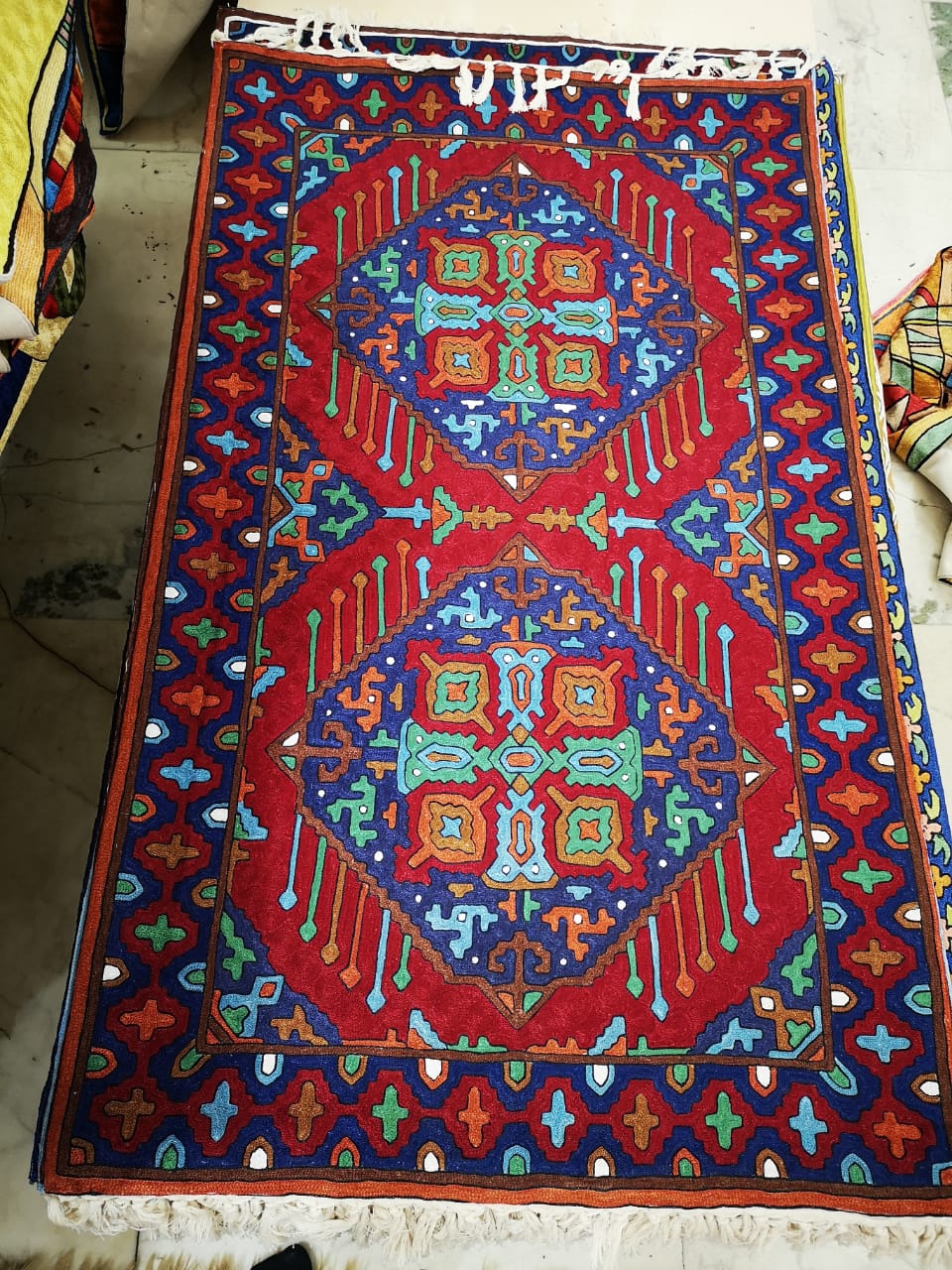 Chain stitch silk rugs