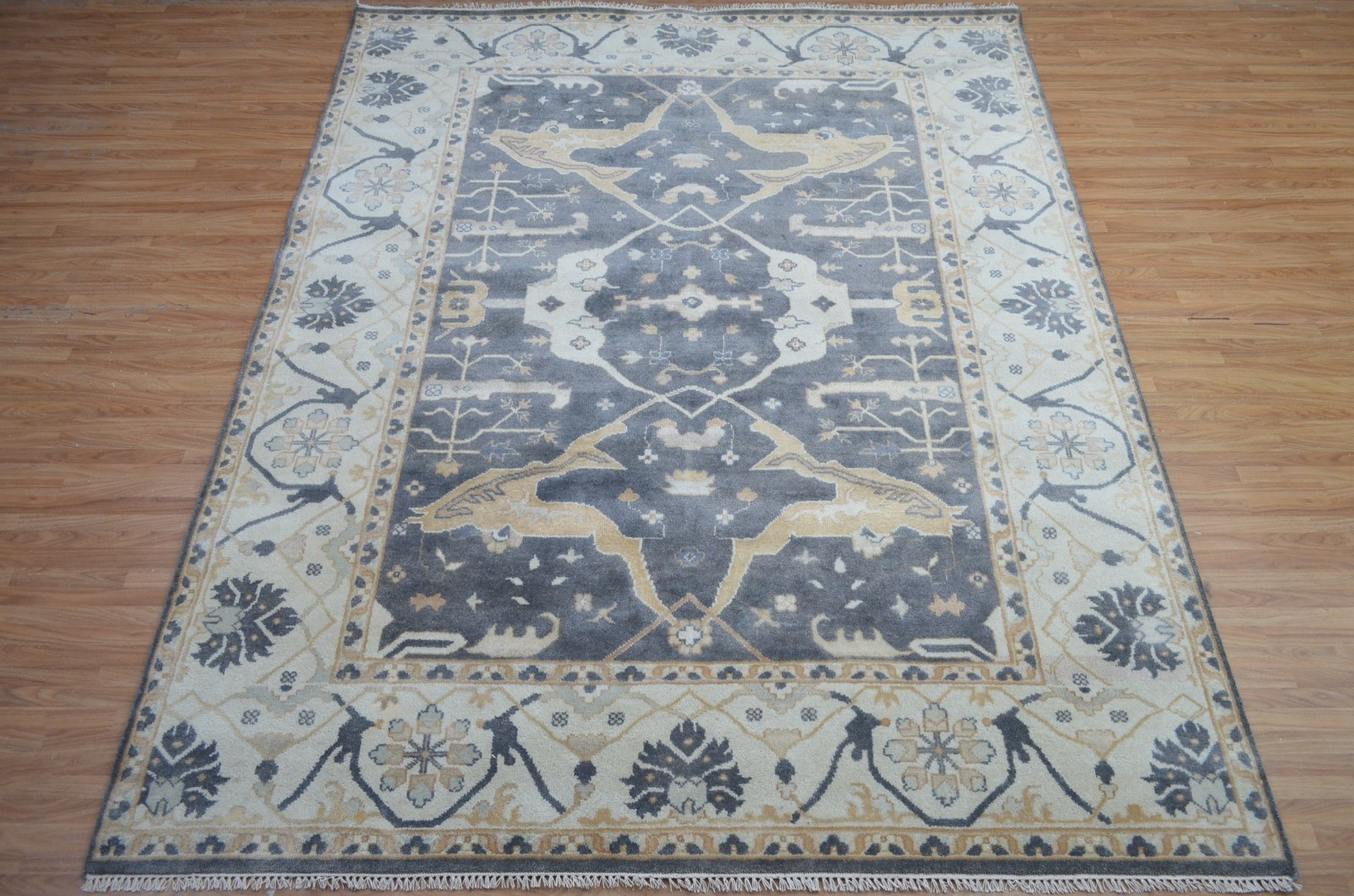 Hand mad wool carpet Oushak
