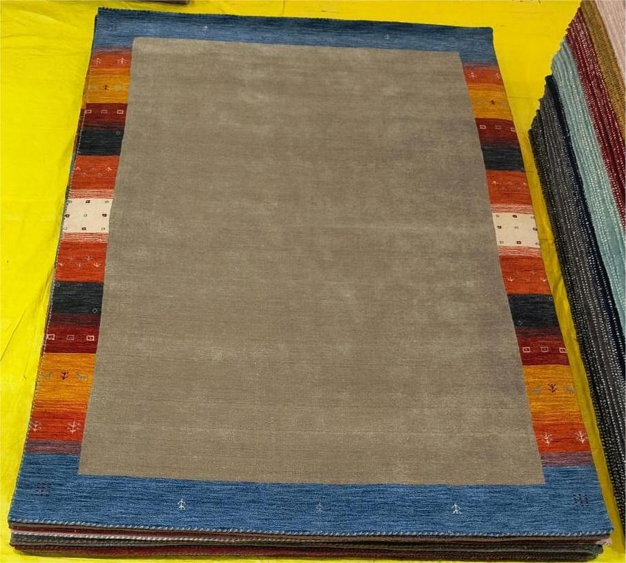 Hand LOOM carpet